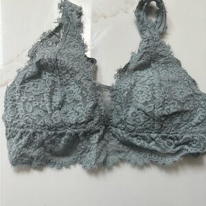aries bra size small
